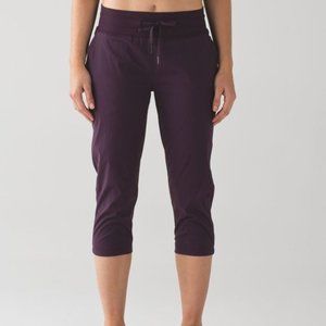 LULULEMON dance studio crop ii unlined purple